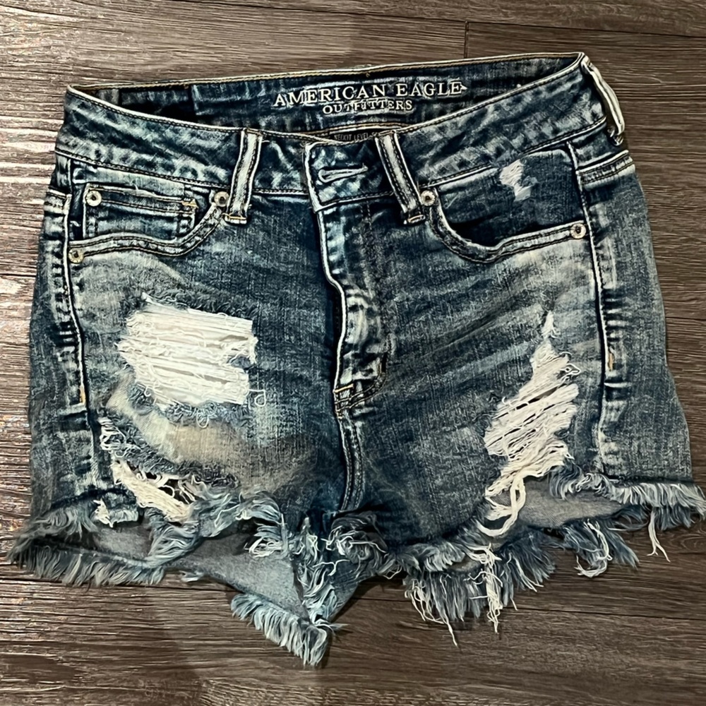 American Eagle jean shorts Acid wash size 4